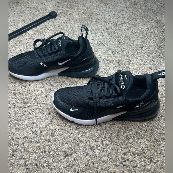 NIKE Air Max 270 Shoes for Women - Picture 3 of 10